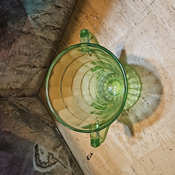 1930 Green Depression Uranium Glass Block Optic Creamer & Sugar - Picture 10 of 15